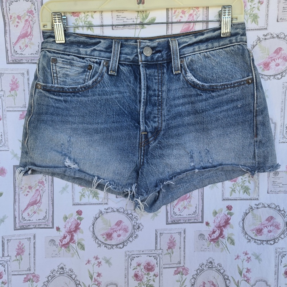 Levi's 501 Women's Blue Denim Distressed Raw Hem Button‎ Fly Cutoff Shorts Sz 27